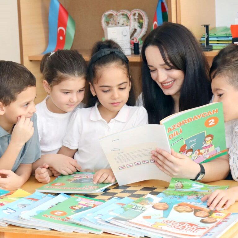 Uşaq bağçada niyə ağlayır? Səbəblər və valideynlər üçün faydalı məsləhətlər